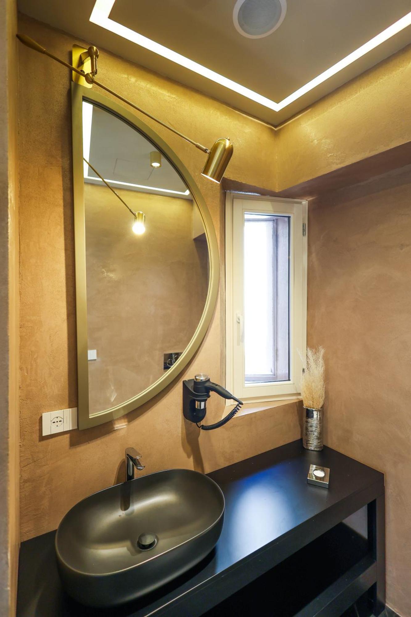 Maison San Carlo Luxury Suites 那不勒斯 外观 照片