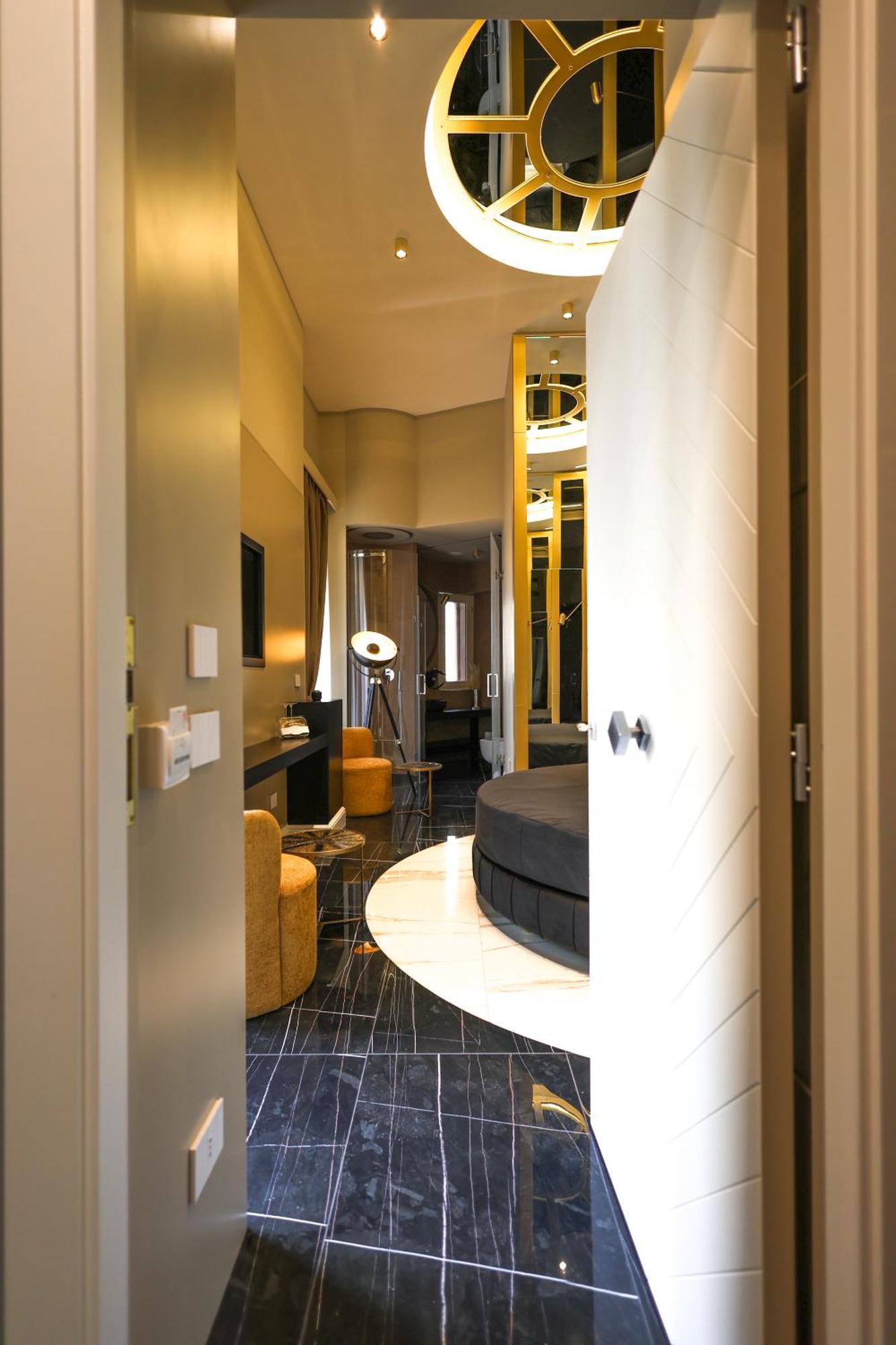Maison San Carlo Luxury Suites 那不勒斯 外观 照片