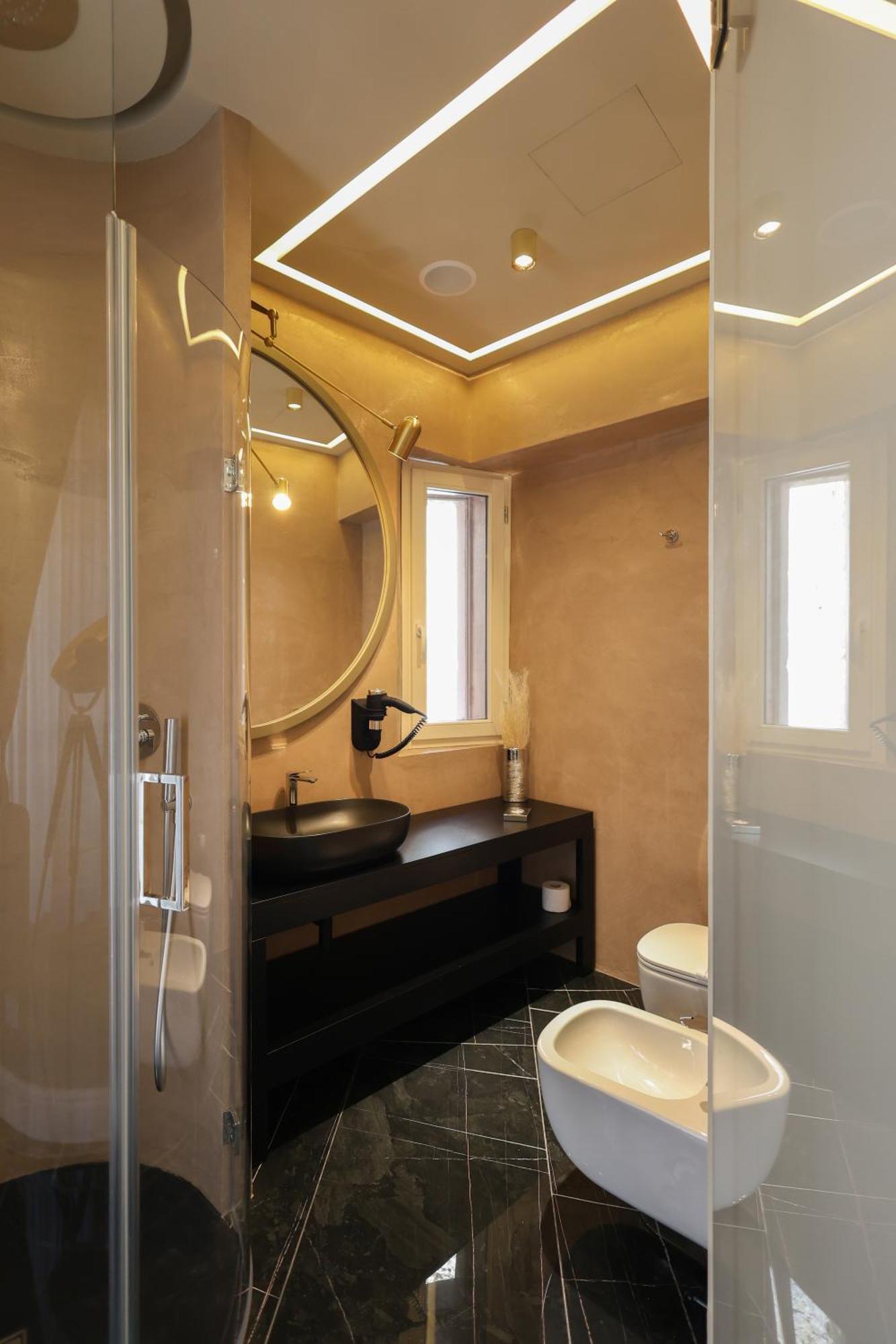 Maison San Carlo Luxury Suites 那不勒斯 外观 照片