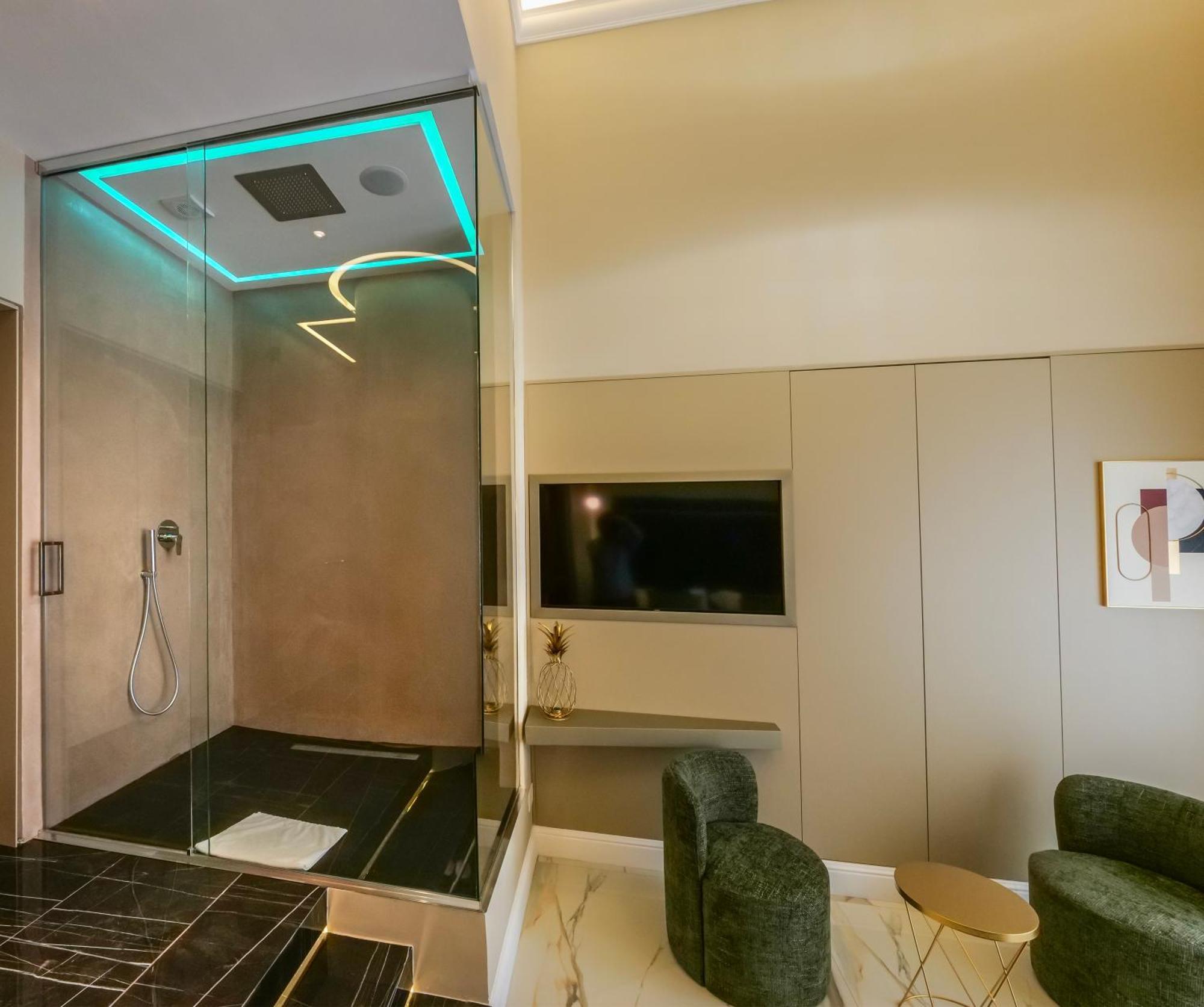 Maison San Carlo Luxury Suites 那不勒斯 外观 照片